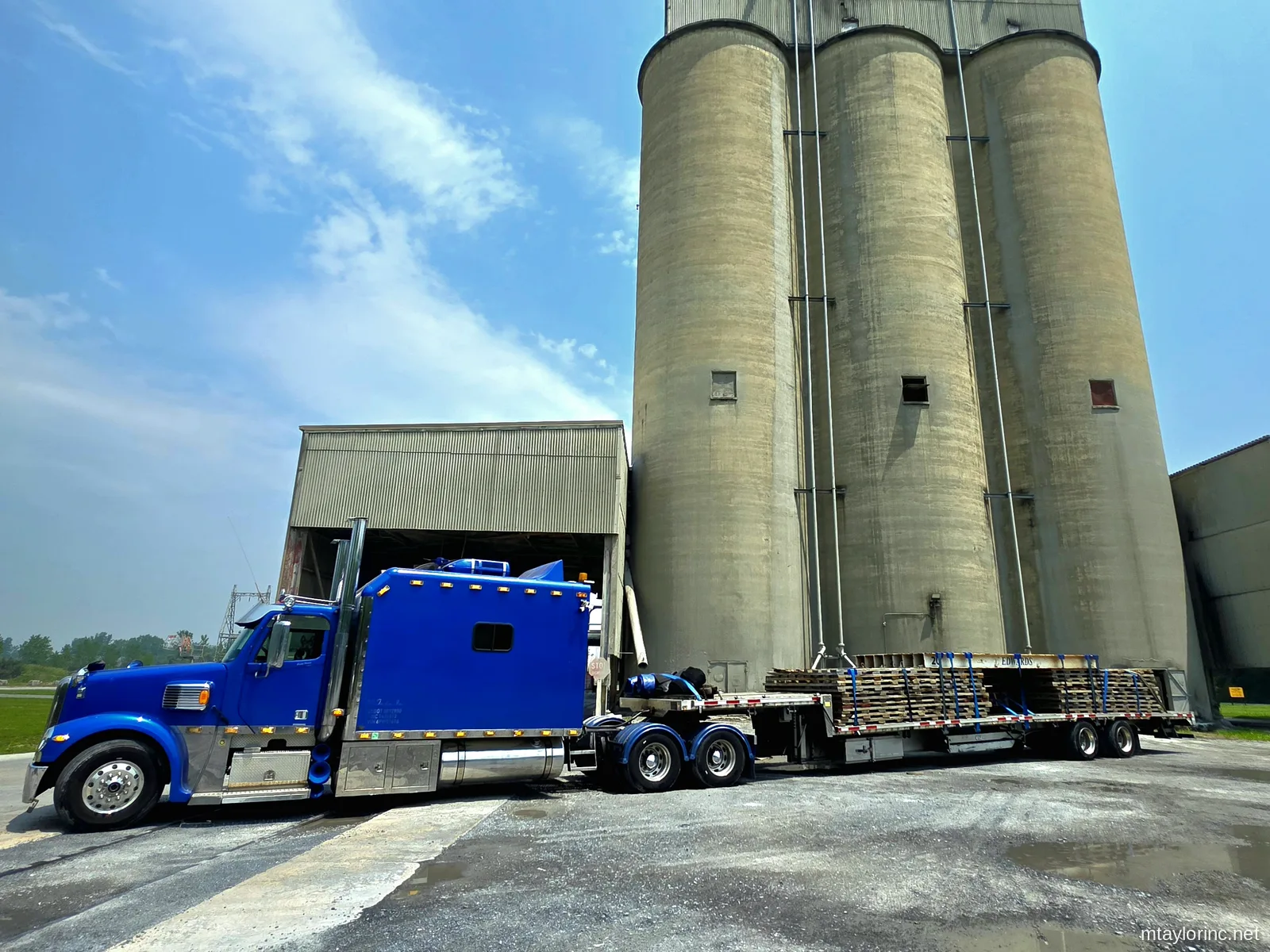 Crane mats and heavy lifting equipment bound for Akron, Ohio.